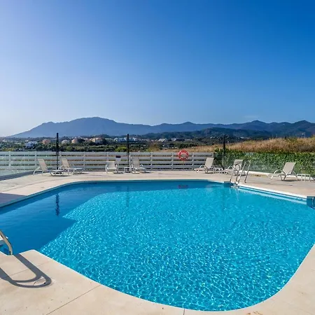 Nyaraló 2Bed Apartment With Sea View