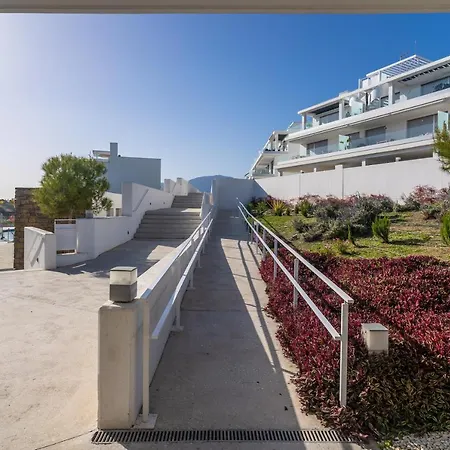 Nyaraló 2Bed Apartment With Sea View